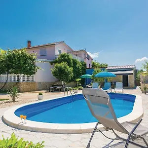 Surac Apartman Murvica (Policnik)